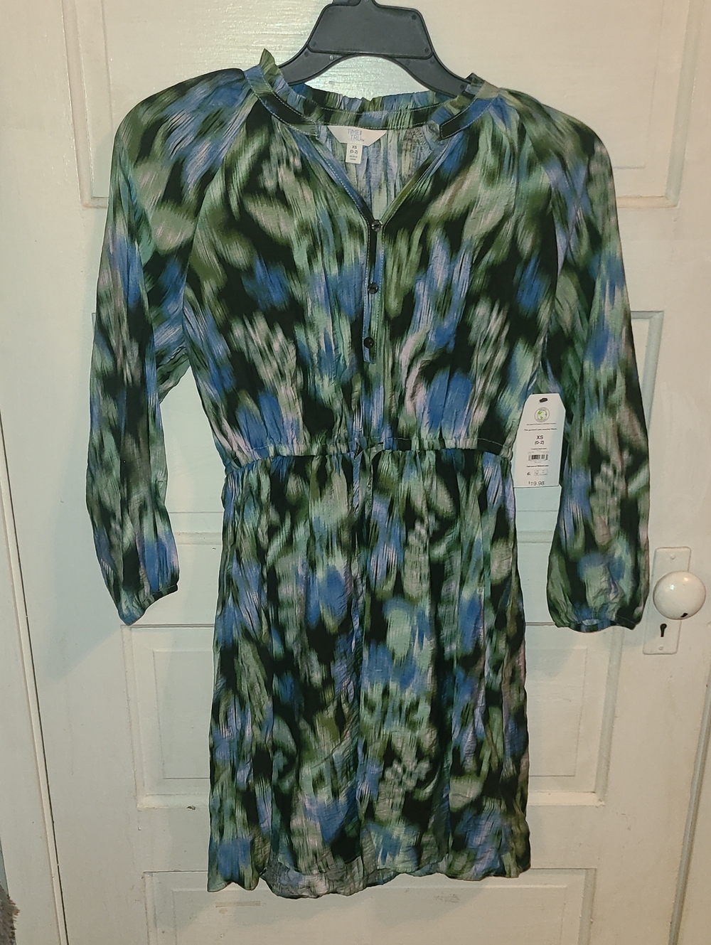 Time and Tru Green and Blue Abstract Tie-Waist Long Sleeve Dress